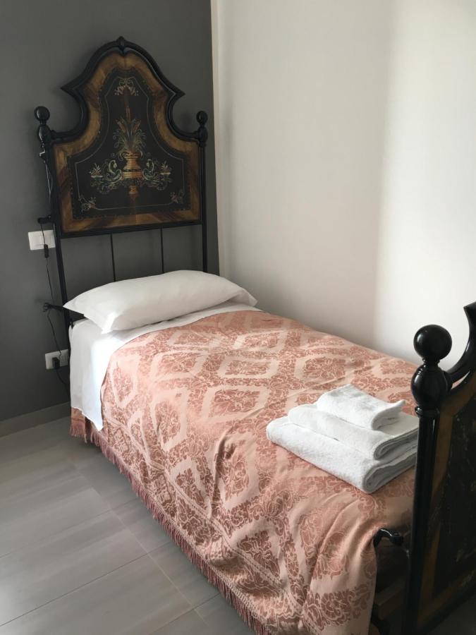 Single Room,1035845656:JPEG