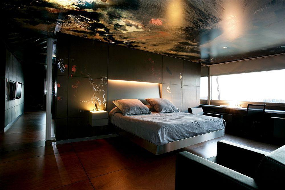 Executive Suite with Executive Lounge Access,749947517:JPEG