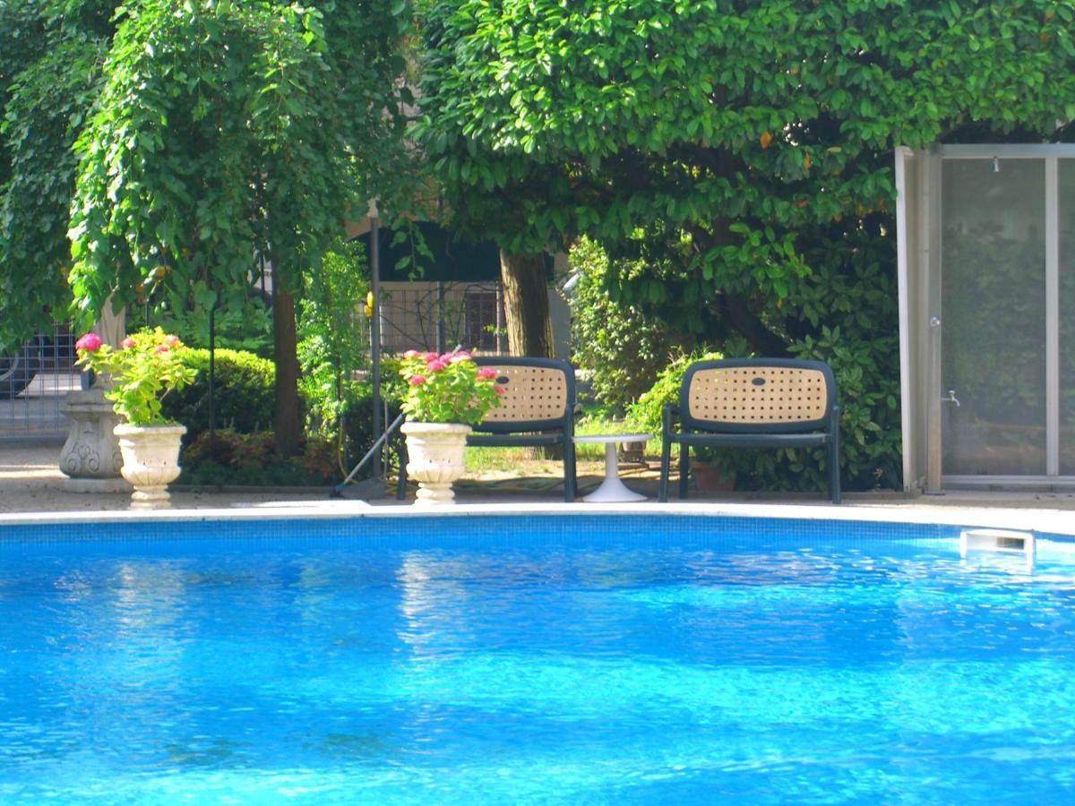 Double or Twin Room Pool View