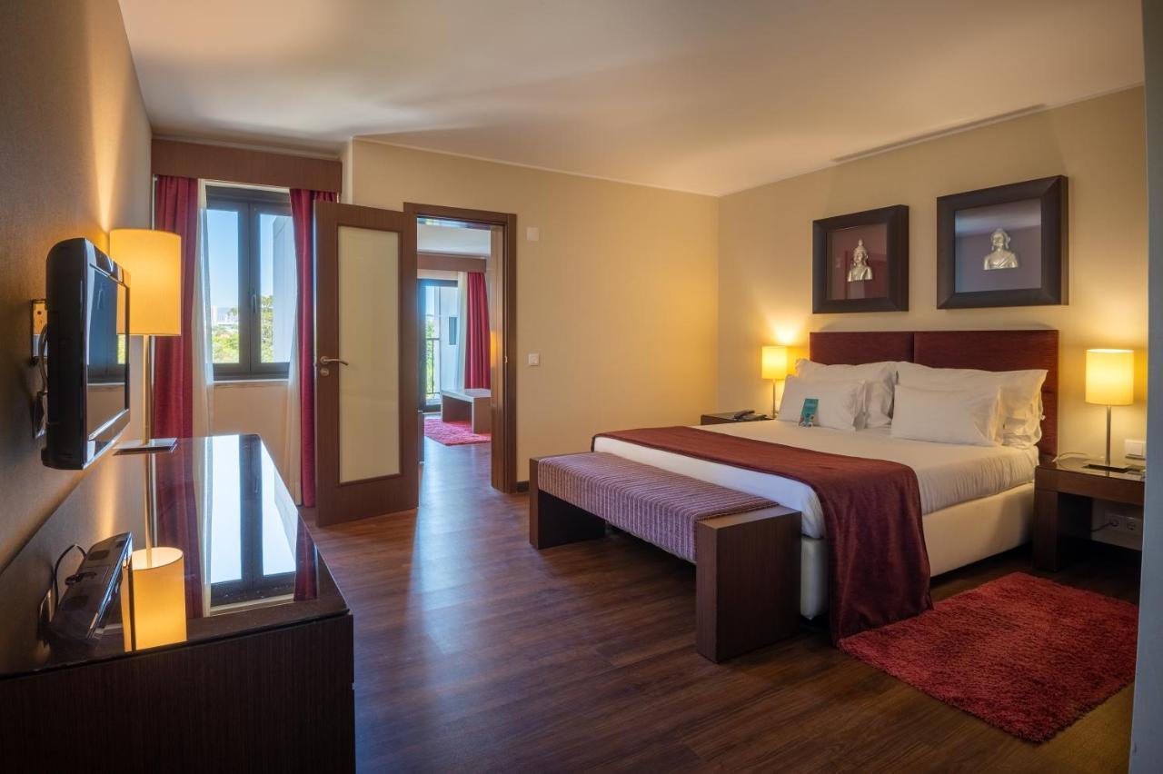 Junior Suite with Sea View and Balcony (3 Adults),1132293546:JPEG