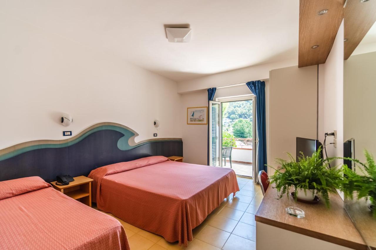 Standard Triple Room,1672563722:JPEG