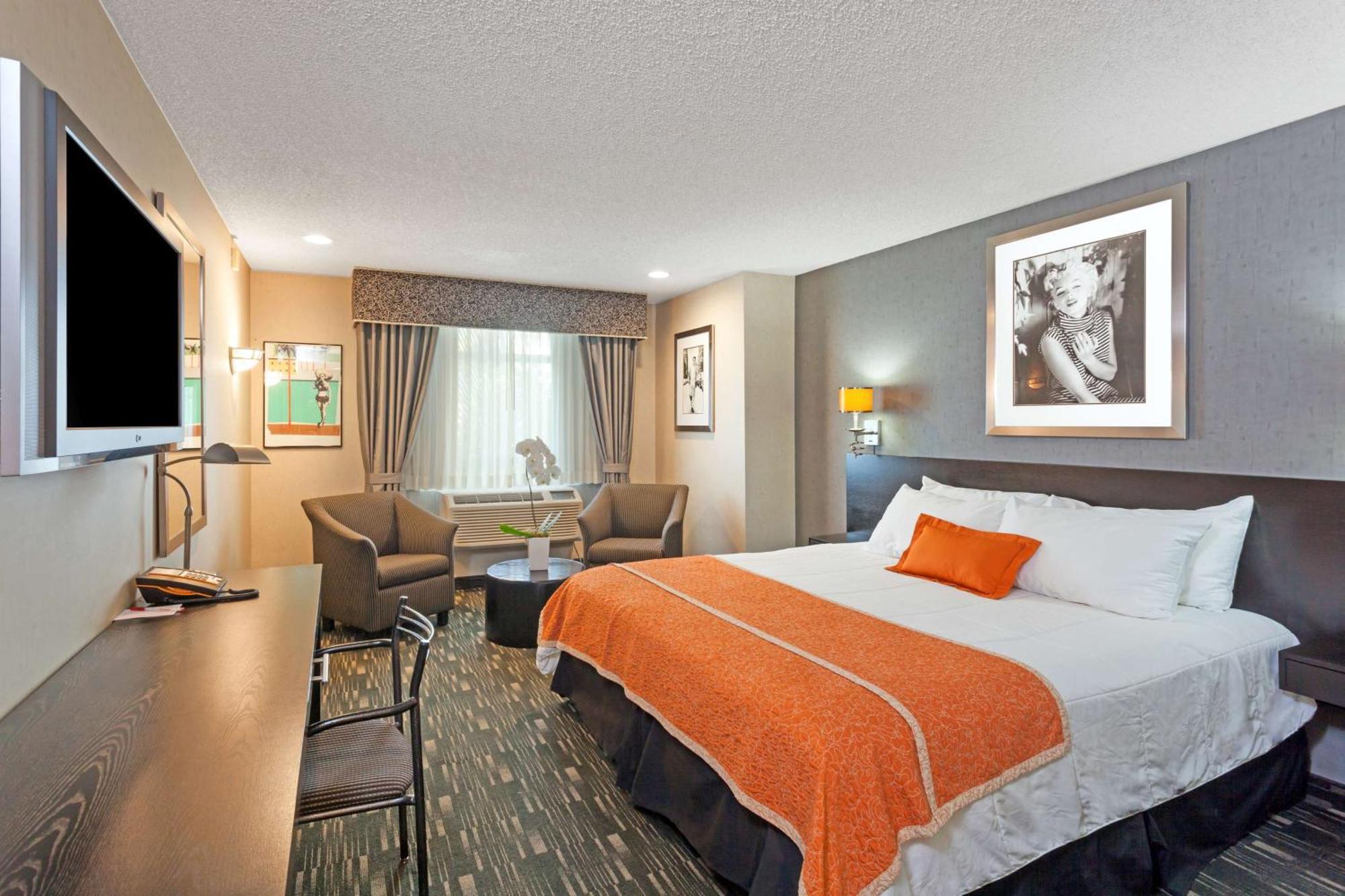 King Room Mobility or Hearing Impaired Access Non-Smoking