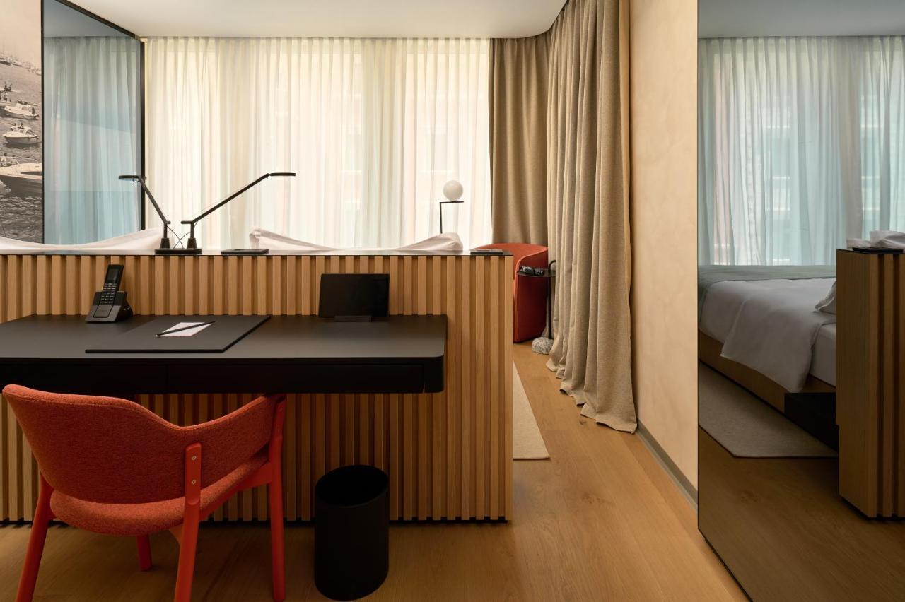 Classic King Room Street View