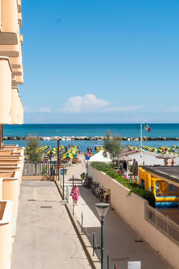 Deluxe Double Room with Sea View,1397236997:JPEG