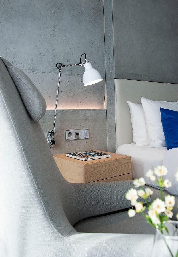 King Guest Room,1644467890:JPEG