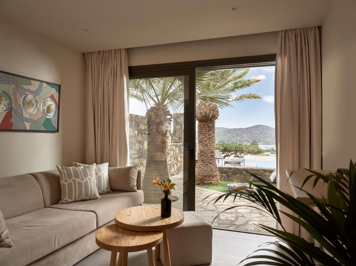 Junior Infinity Suite Private Pool