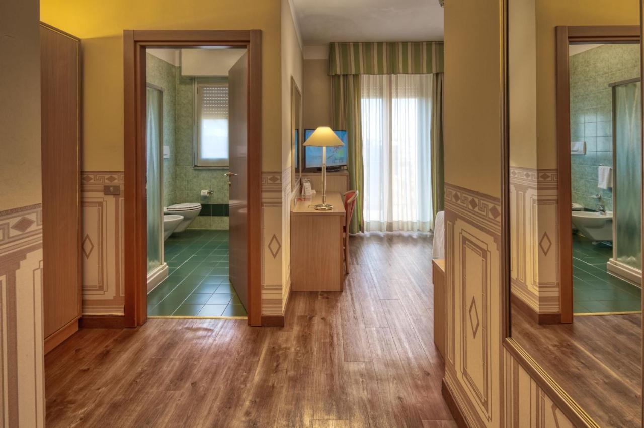 Single Room,1498702786:JPEG