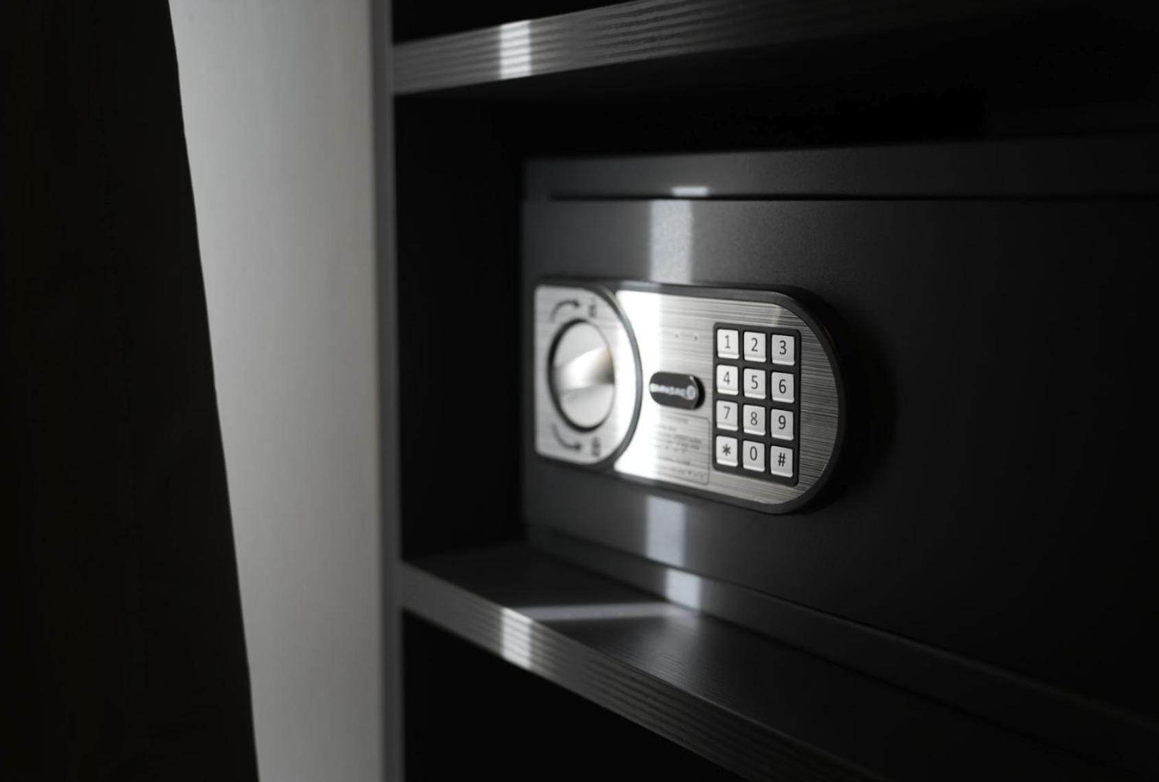 Superior Double or Twin Room,1525680211:JPEG