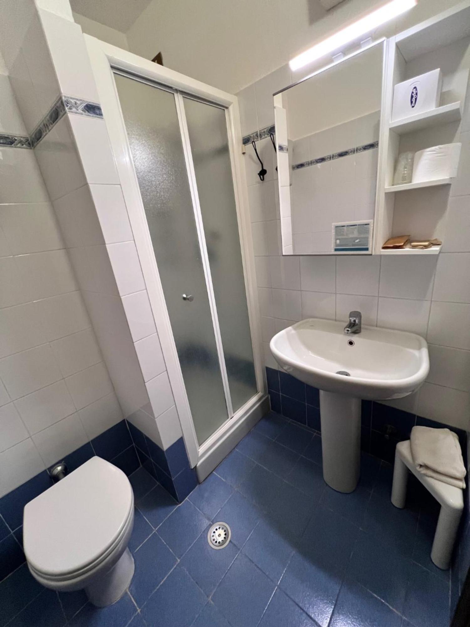 Double Room Private External Bathroom