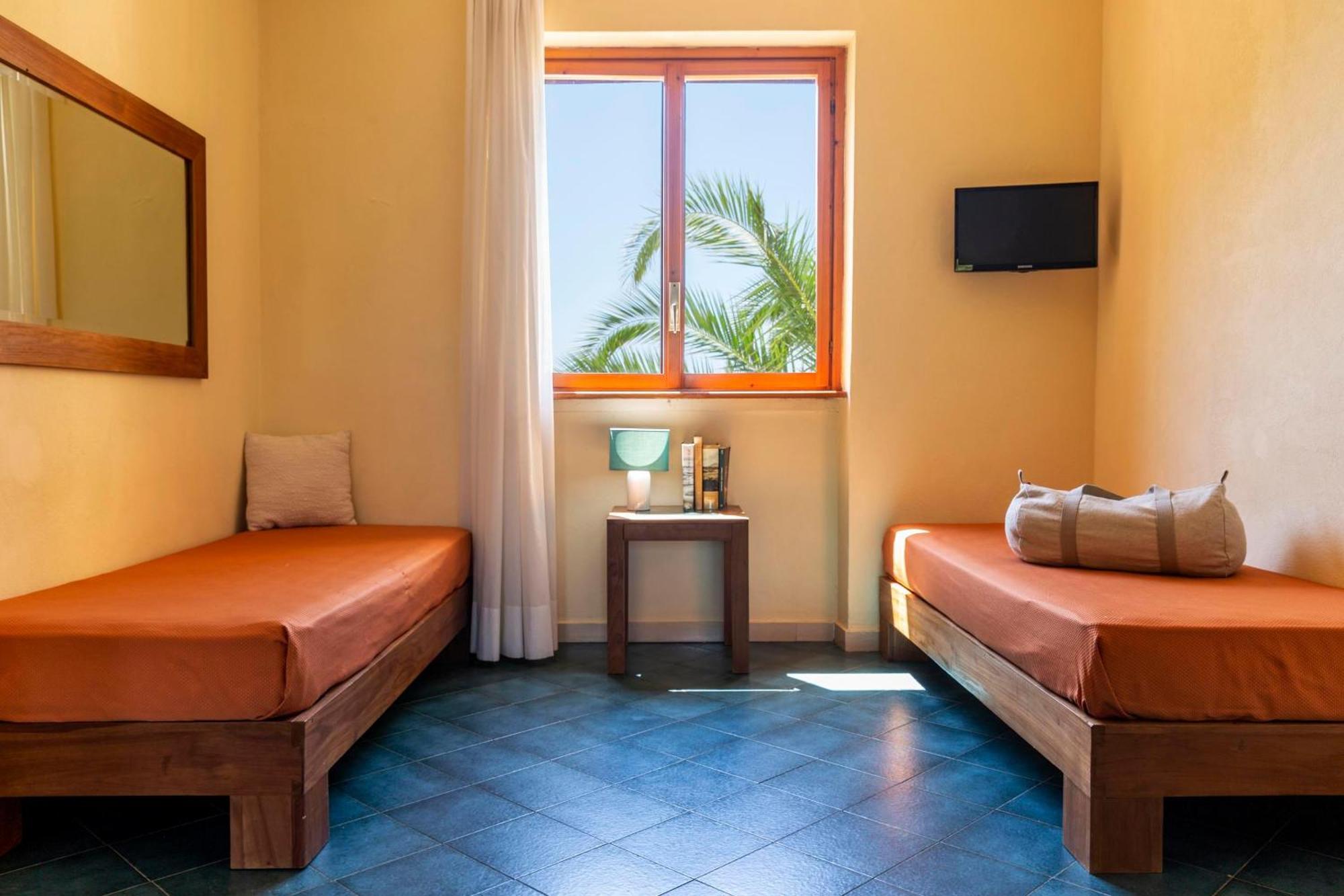 Superior One-Bedroom Apartment,1547169250:JPEG