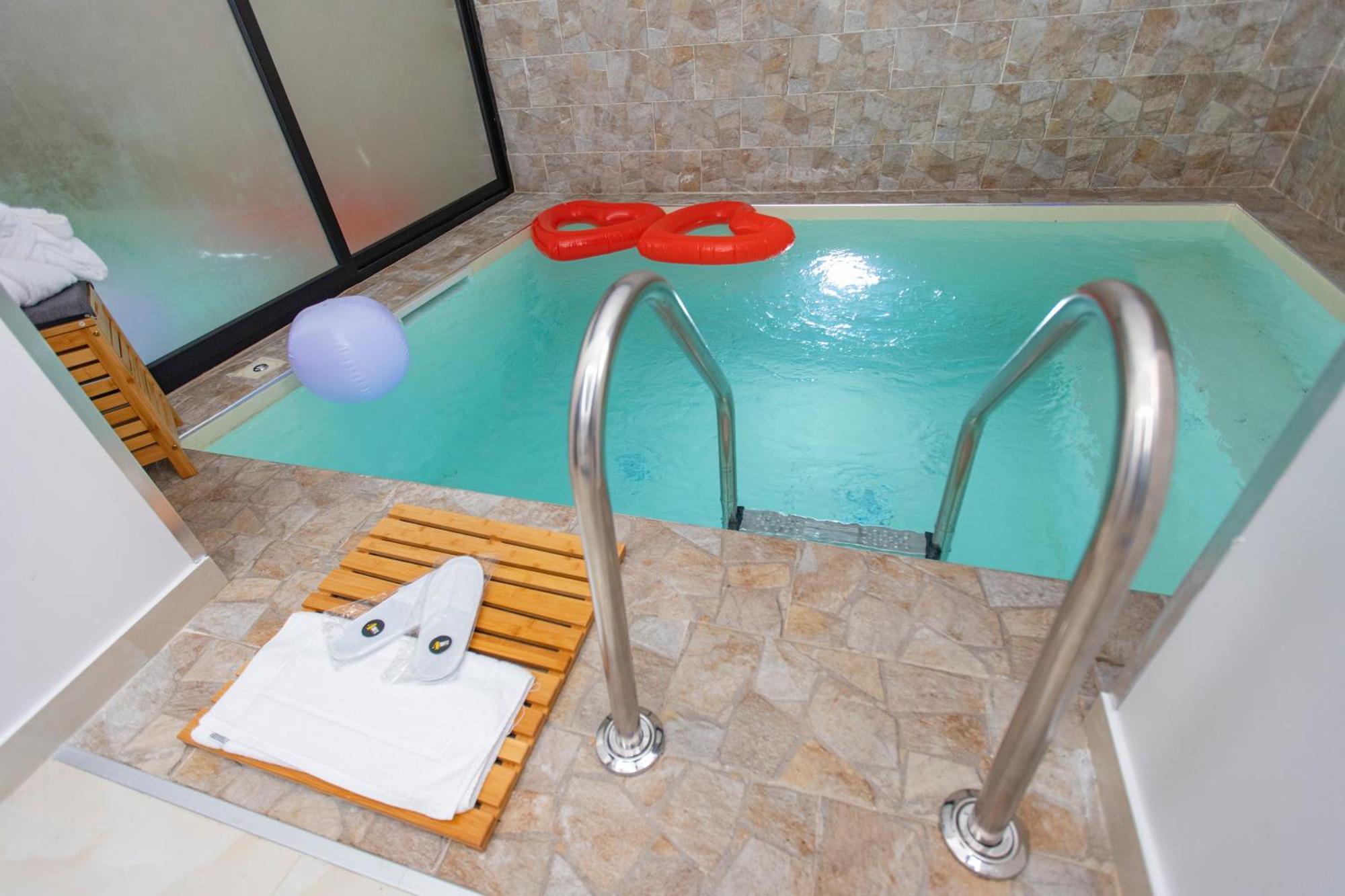 Junior Suite Private Pool,1625243219:JPEG