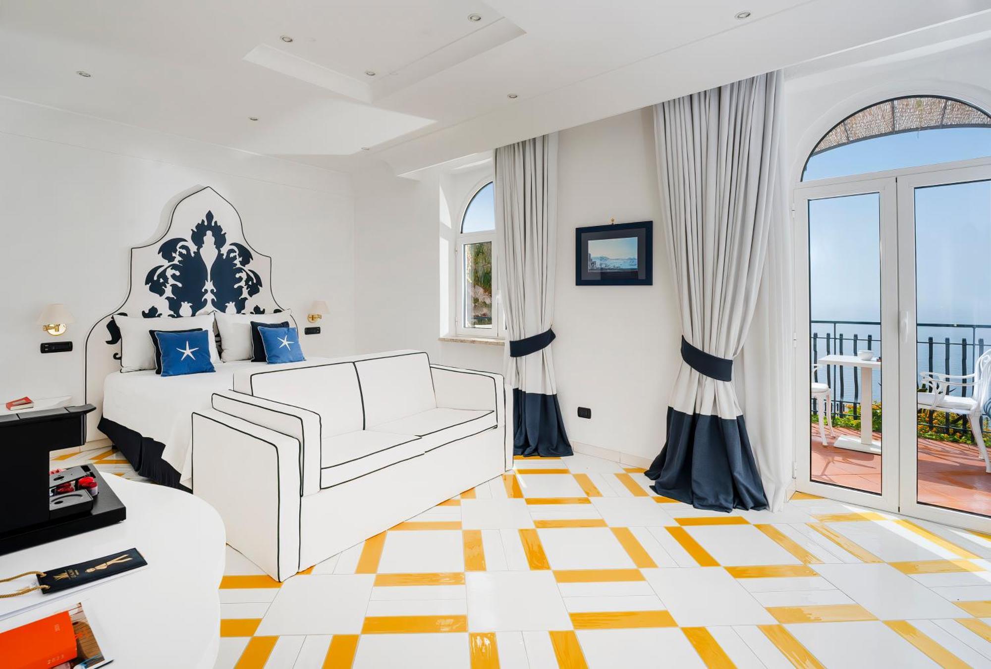 Deluxe Double Room Terrace Sea View