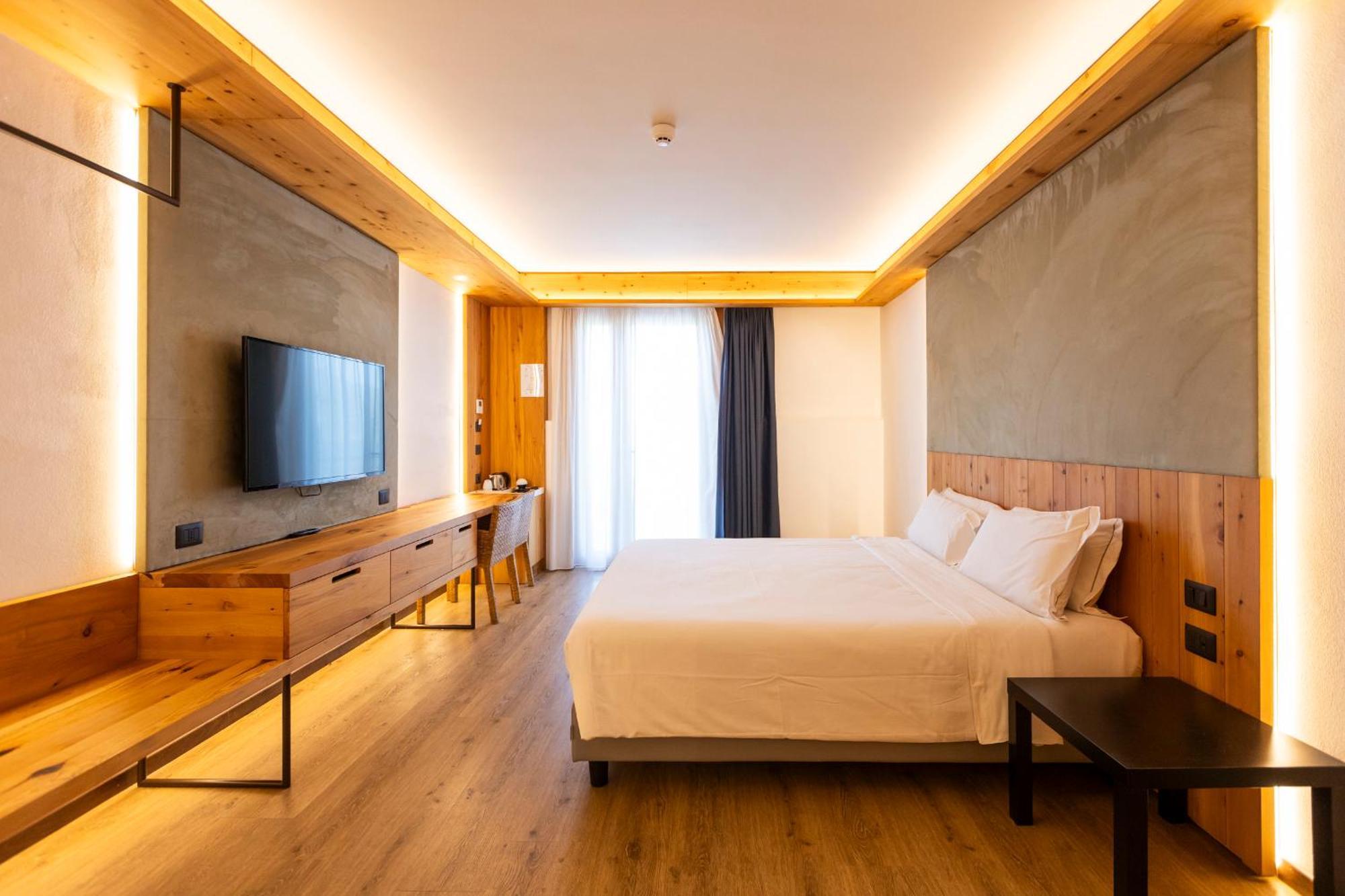 Double or Twin Room,1698322108:JPEG