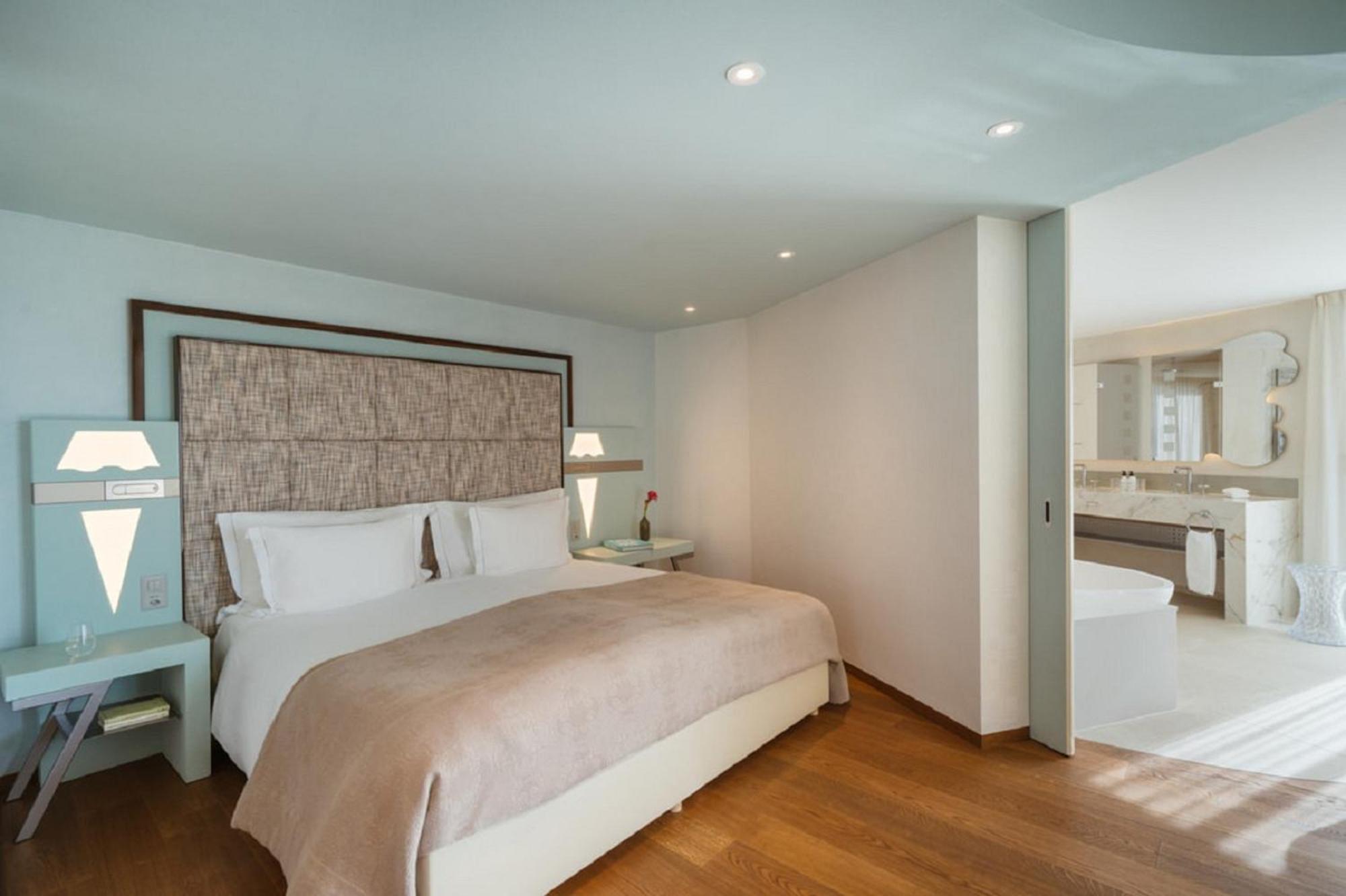 Superior Suite Lake View