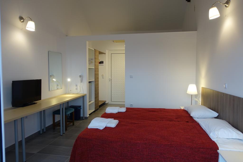 Double or Twin Room with Sea View and Balcony,255518449:JPEG