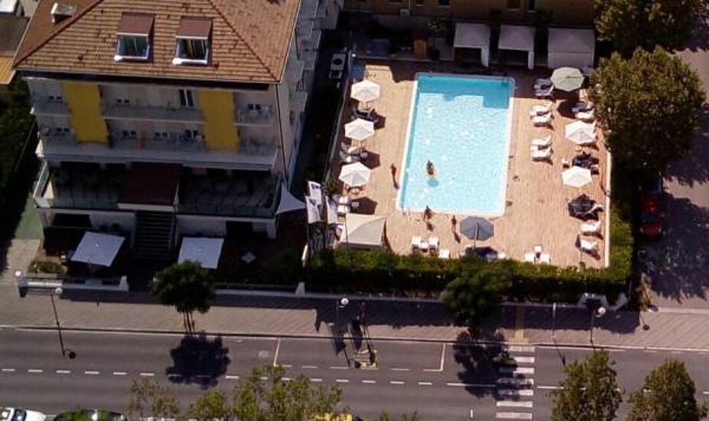 Double or Twin Room,677630547:JPEG