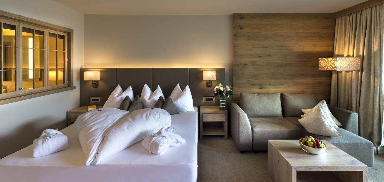 Superior King Suite,639086295:JPEG