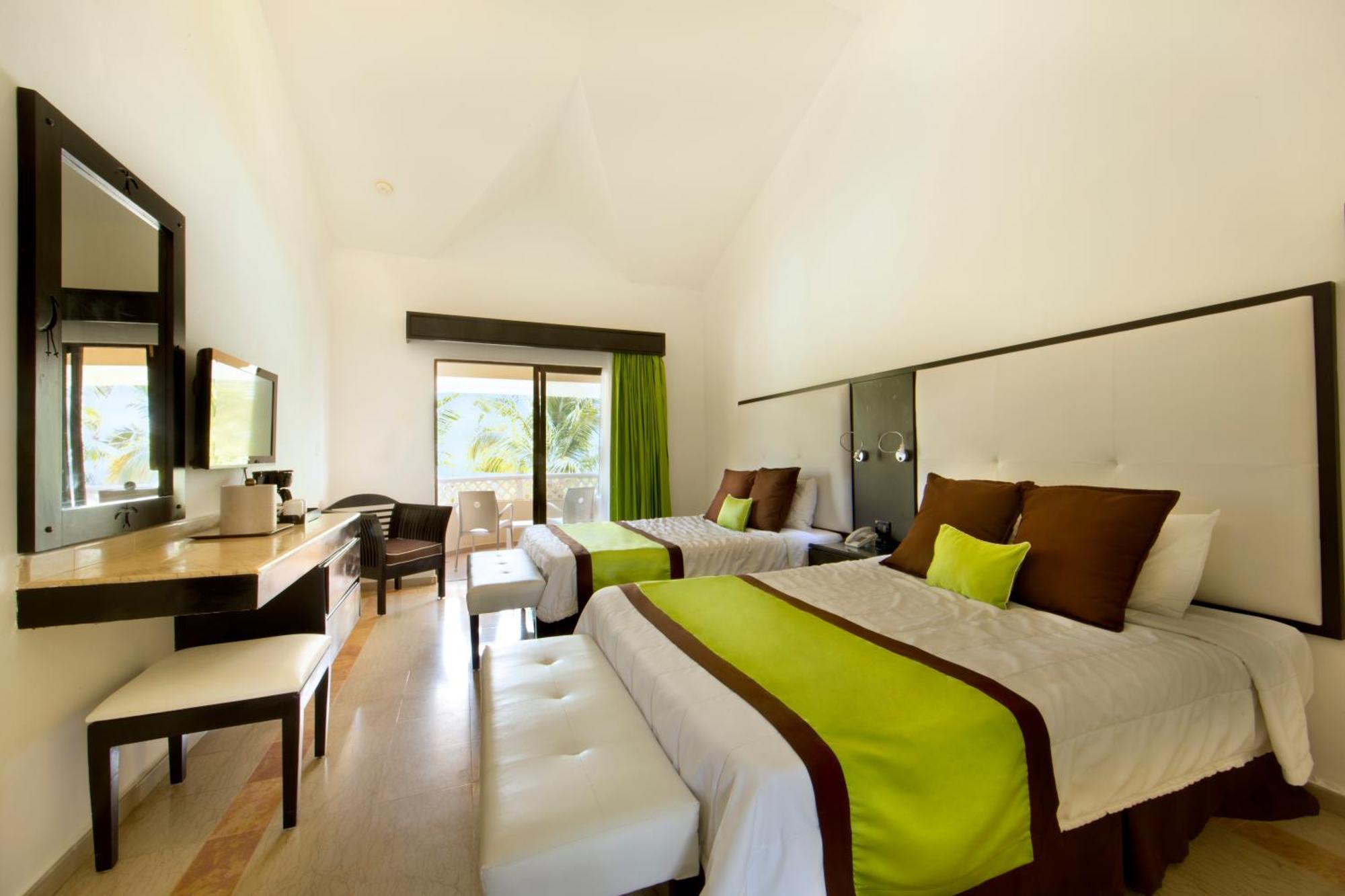 Superior Queen Room Two Queen Beds Ocean View Non-Smoking