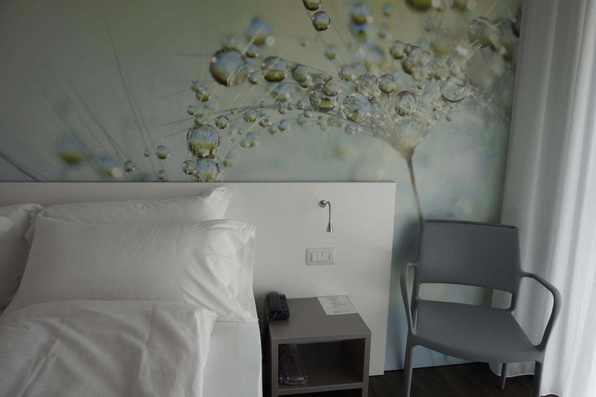 Superior Double or Twin Room,1272061927:JPEG