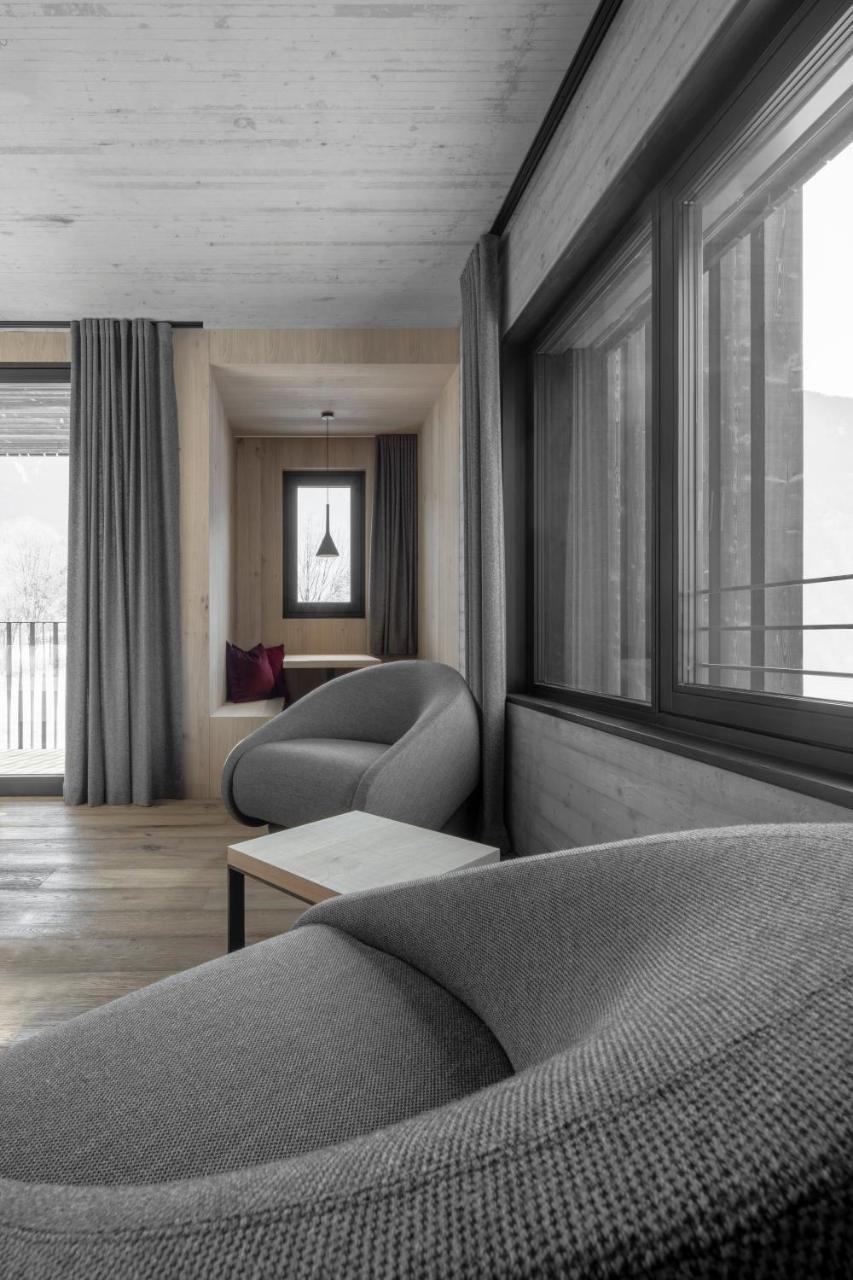 Deluxe Double Room with Balcony,750500456:JPEG