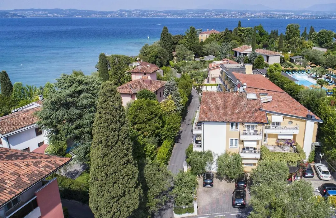 Hotel Serenella-1