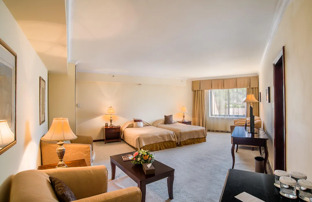 Grand Hotel Excelsior-1