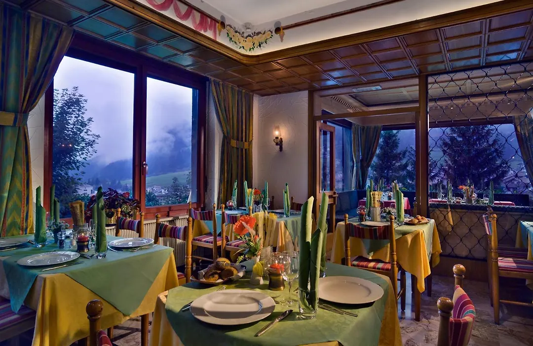 Hotel Catinaccio Rosengarten-1