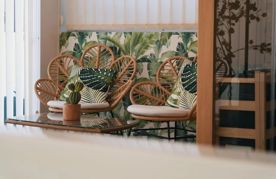 Emesh Boutique Suite-1