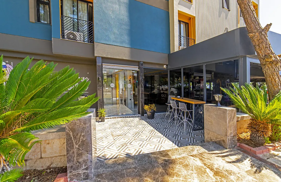 Nebiluex Hotel-1