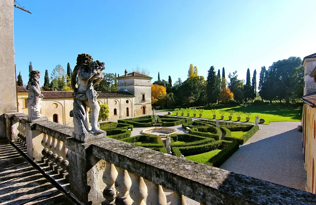 Hotel Villa Giona-1