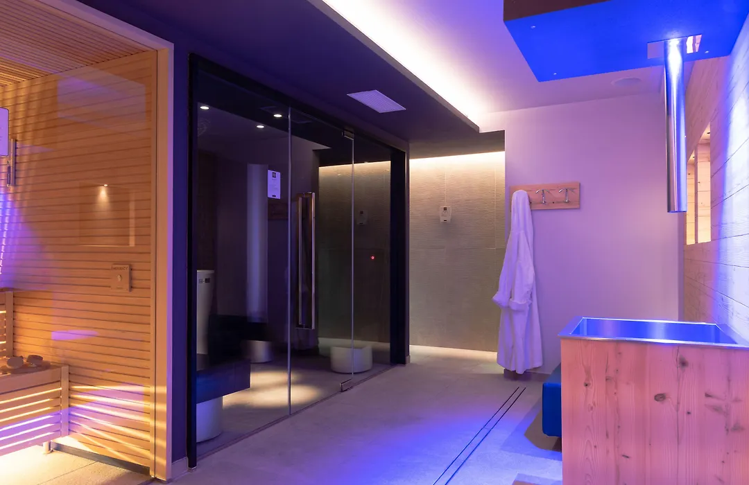 Hotel El Paster-1