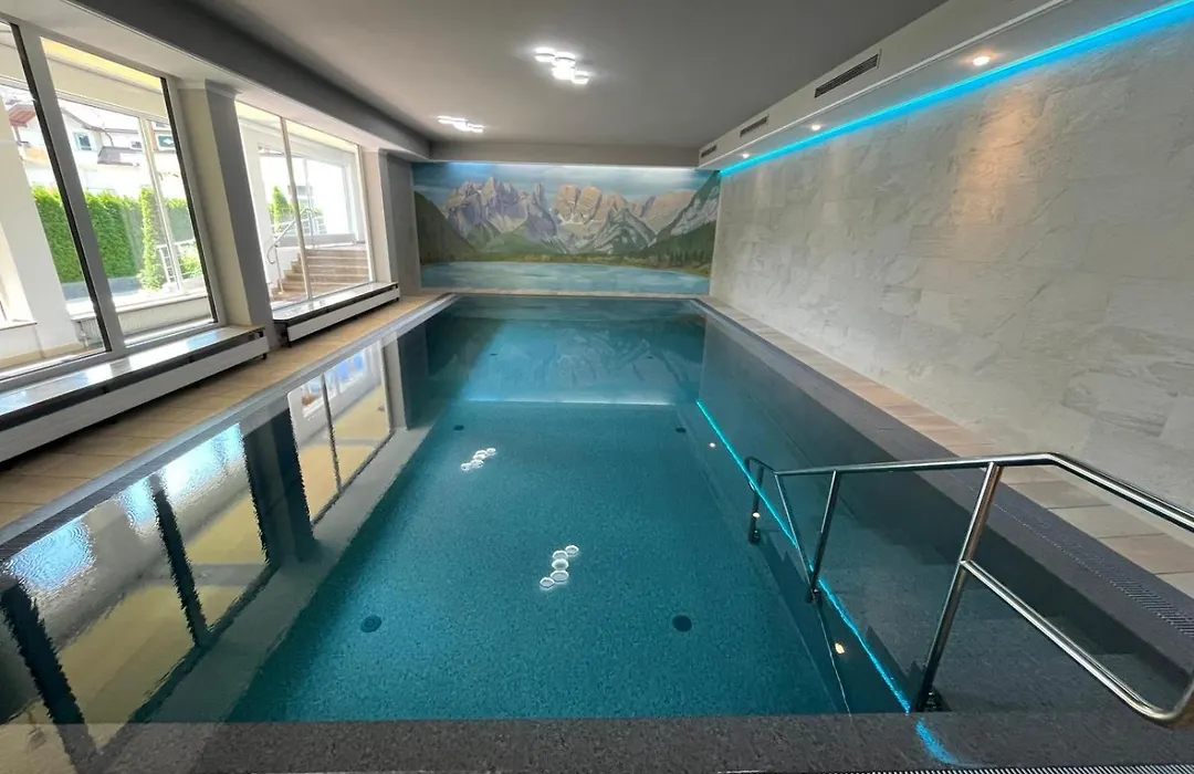 Hotel Cristallo-1