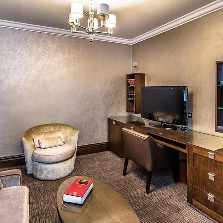 Courthouse Hotel London-3