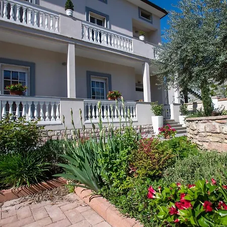 Villa Luce Assisi Rooms&Suites-2