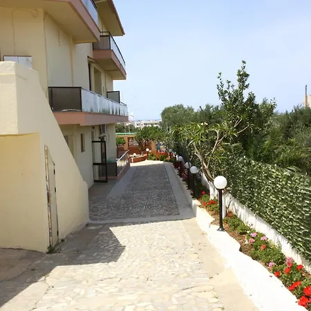 Triton Garden Hotel-2