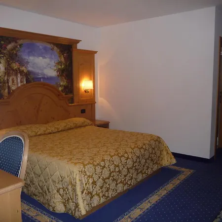 Hotel Almazzago-3