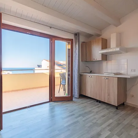 Marina di Petrolo Apartments-3