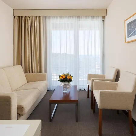 Hotel Albatros Plava Laguna-2