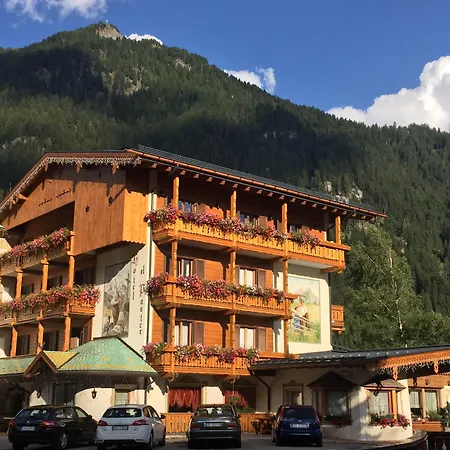 Hotel El Paster-2