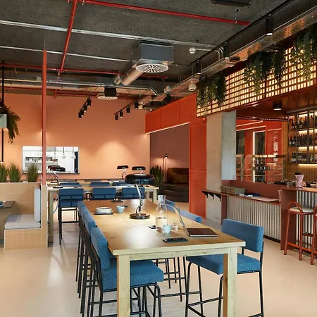 The Social Hub Barcelona Poblenou Extended Stay-3