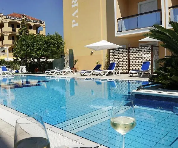 Resort: Hotel Paradiso