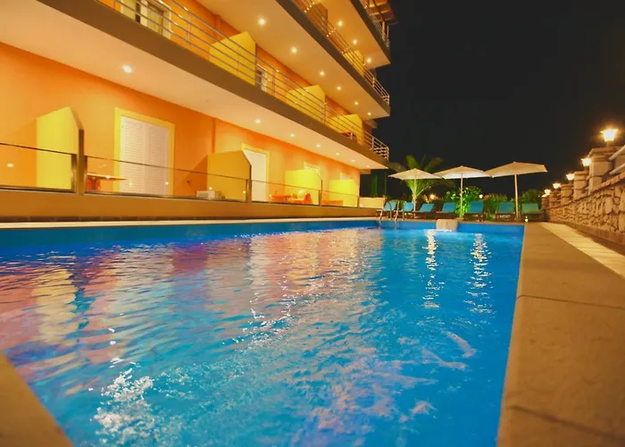 Karos Hotel Llaman