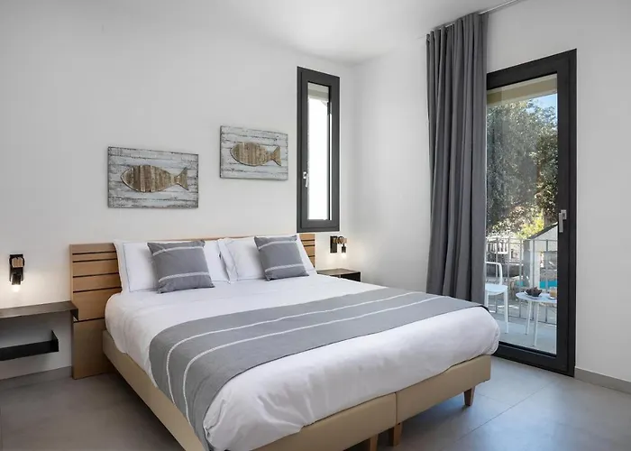 The Square Cannigione