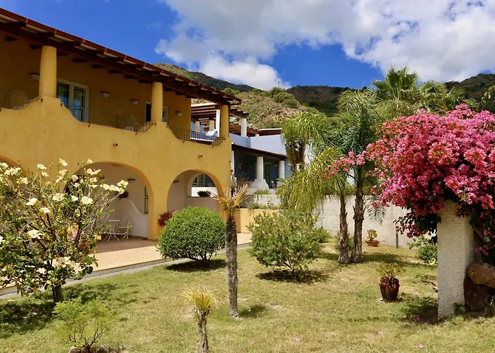 Resort: Hotel Bougainville