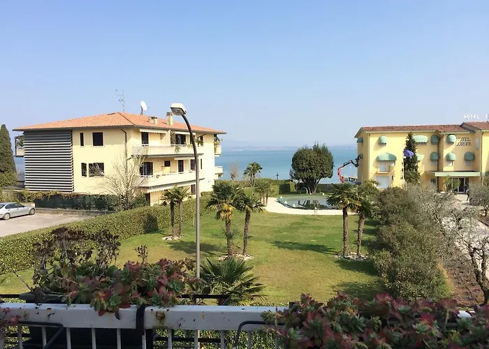 Residence Poggio Al Lago