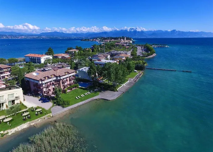 Hotel vicino al College: Smeraldo dip Villa Canneto