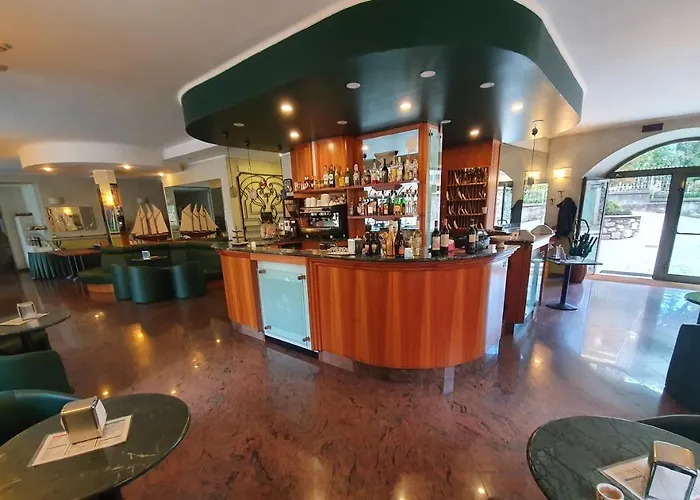 Hotel Azalea