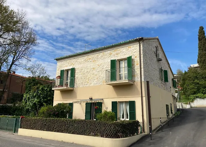 La Lupinella
