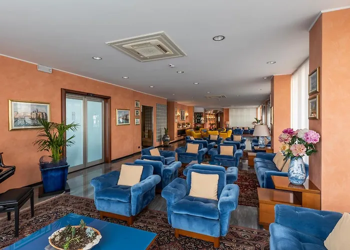 Hotel Bellevue Et Mediterranée