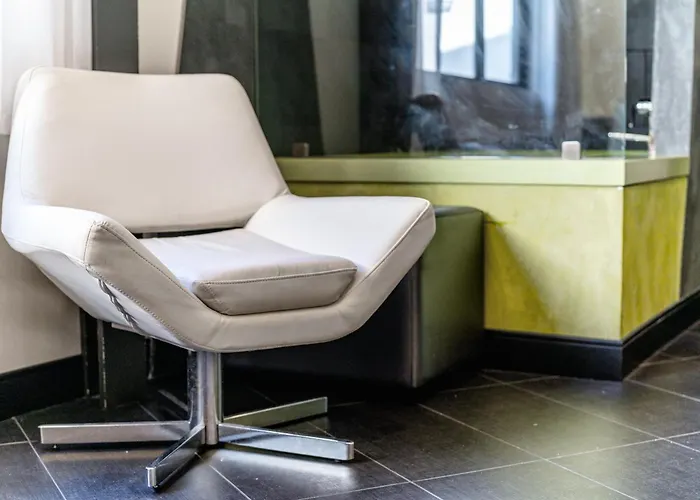 Hotel 5 stelle: The Moment Hotel